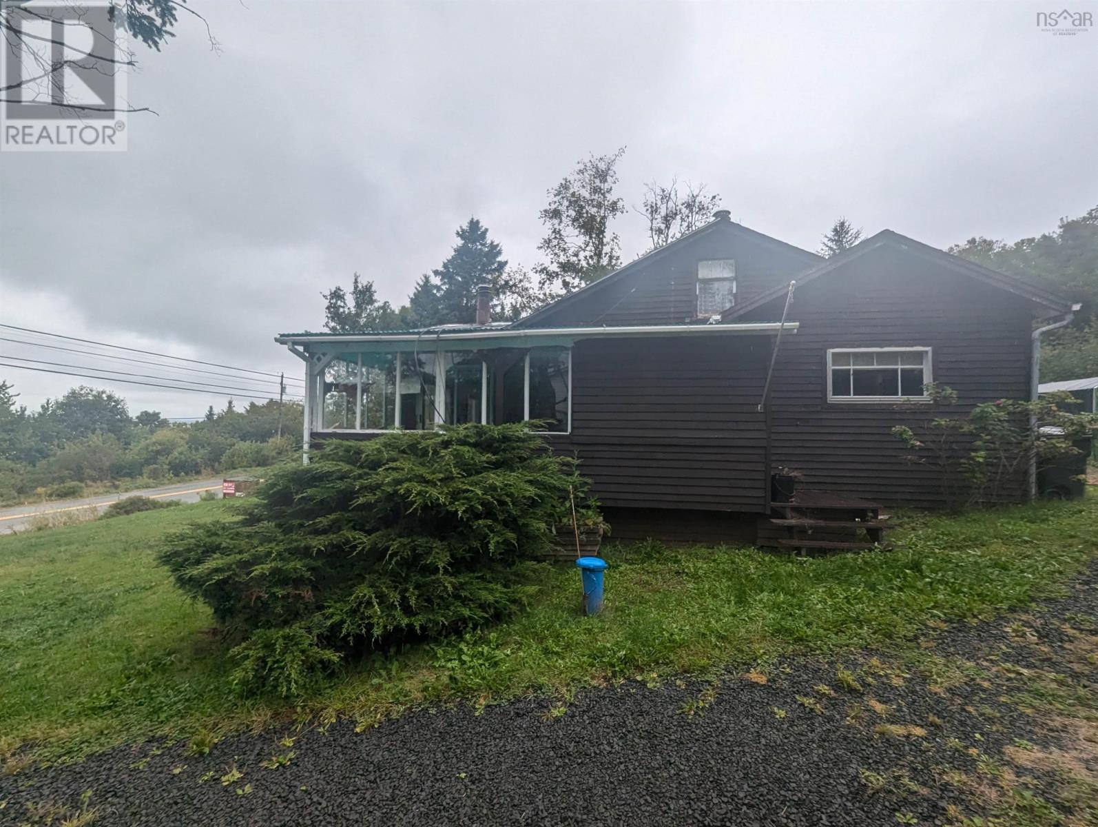 886 Highway 1, Smiths Cove, Nova Scotia  B0S 1S0 - Photo 2 - 202421713