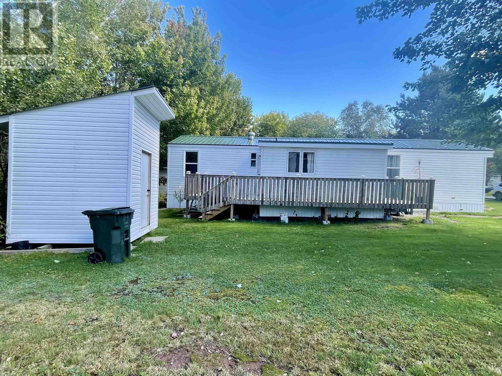 23 Woodlawn Drive, Amherst, Nova Scotia  B4H 4K5 - Photo 3 - 202421837