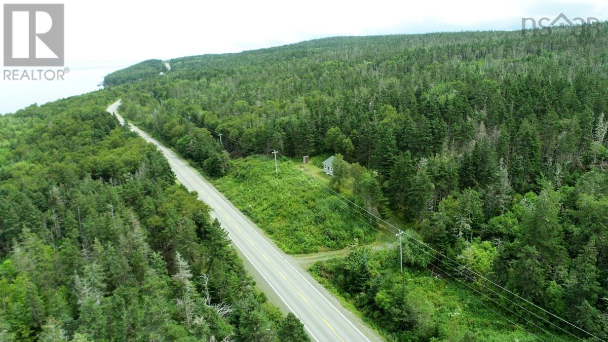 6989 Highway 16, Halfway Cove, Nova Scotia  B0H 1N0 - Photo 4 - 202421844