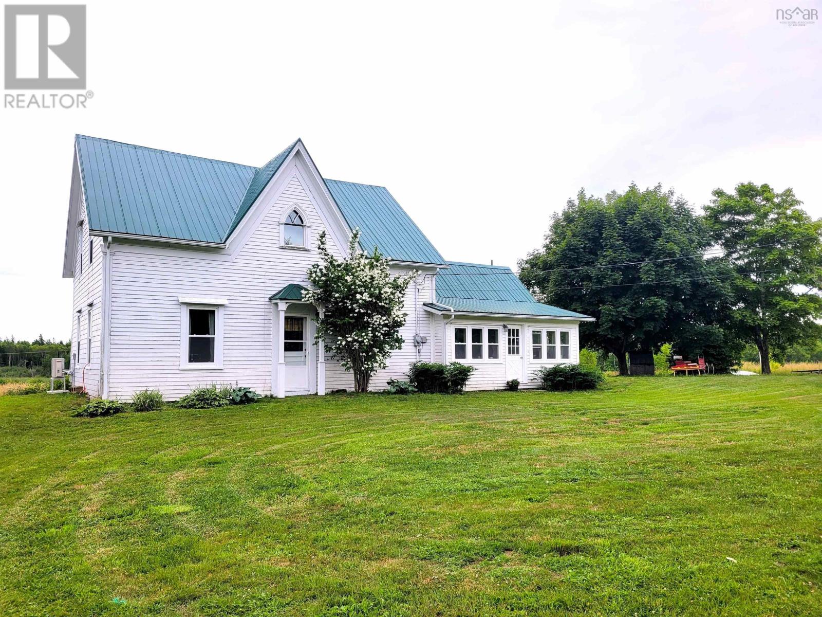 1086 Waldeck Line Road, Waldeck East, Nova Scotia  B0S 1E0 - Photo 2 - 202421859