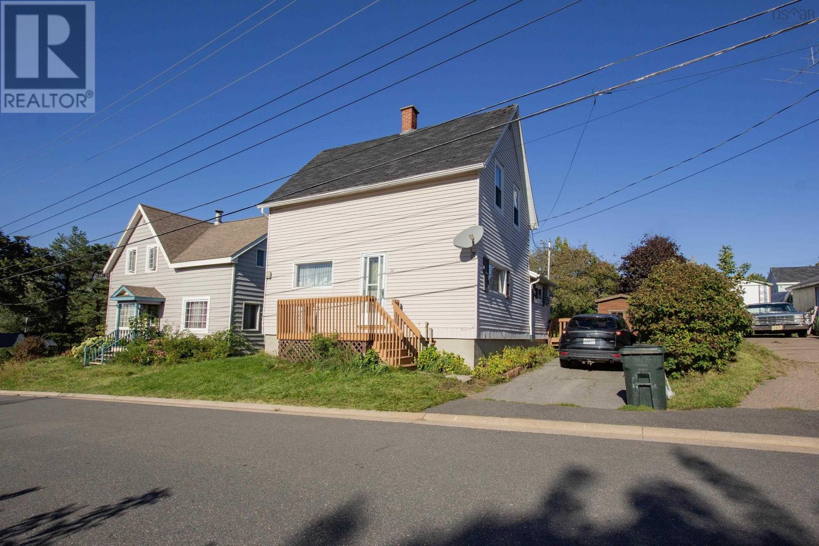 36 Chapel Street, Springhill, Nova Scotia  B0M 1X0 - Photo 1 - 202421970