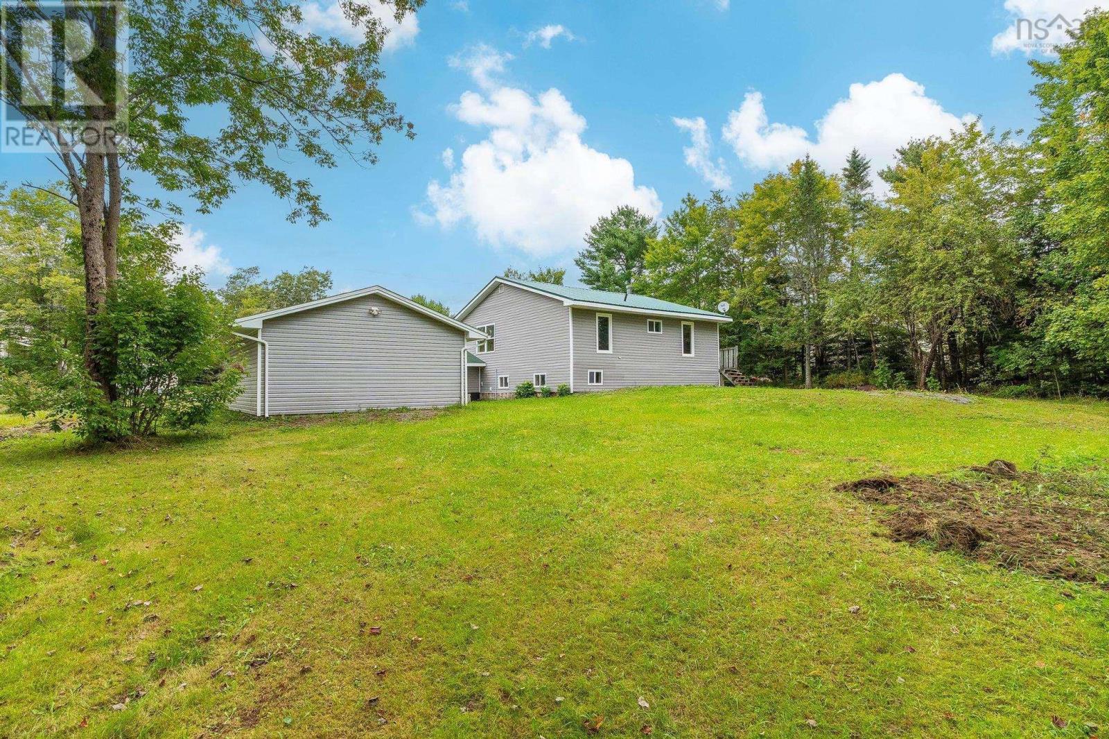 11 Uniacke Mines Road, Mount Uniacke, Nova Scotia  B0N 1Z0 - Photo 31 - 202422072