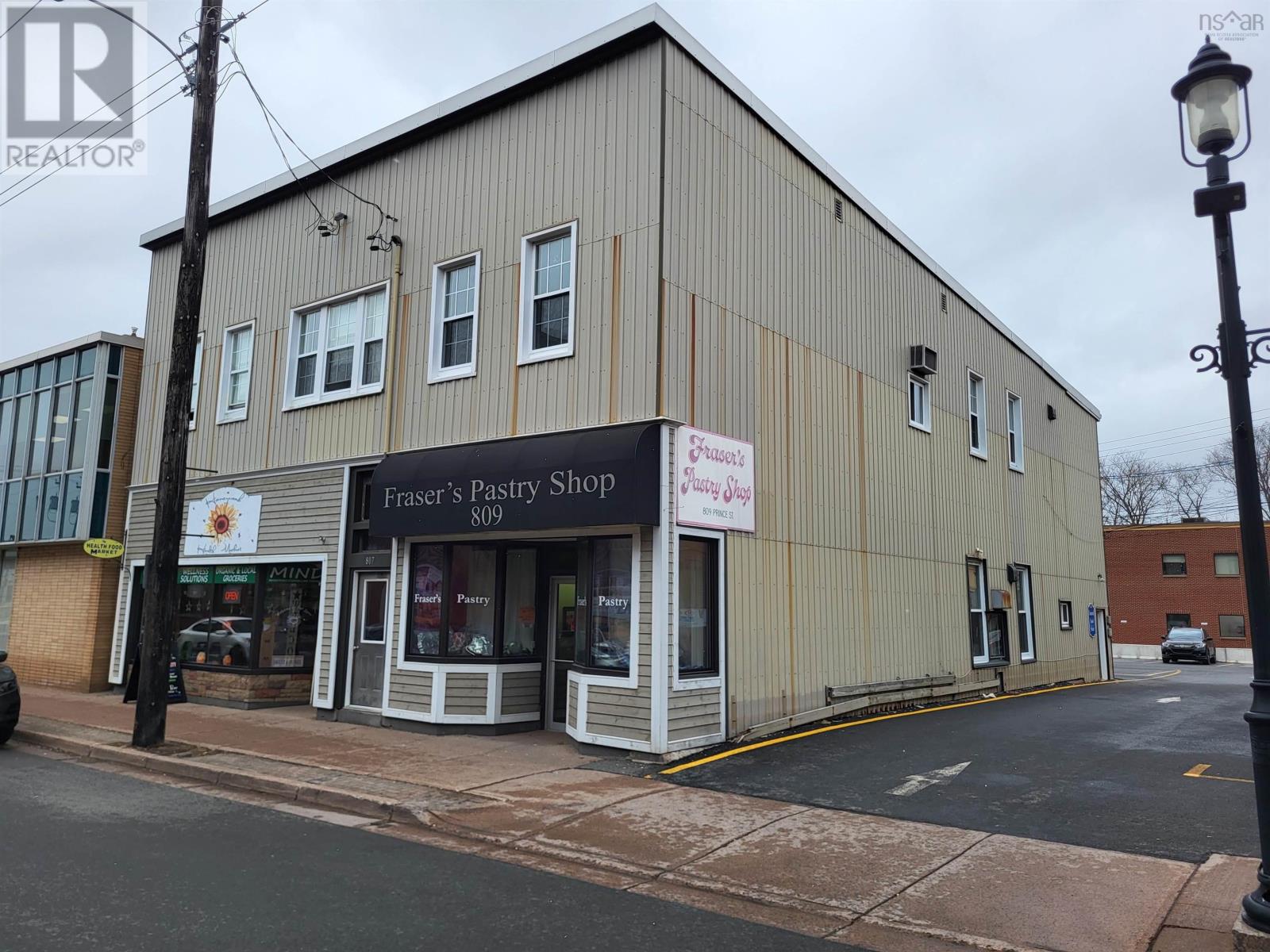 805-809 Prince Street, Truro, Nova Scotia  B2N 1G7 - Photo 1 - 202422157