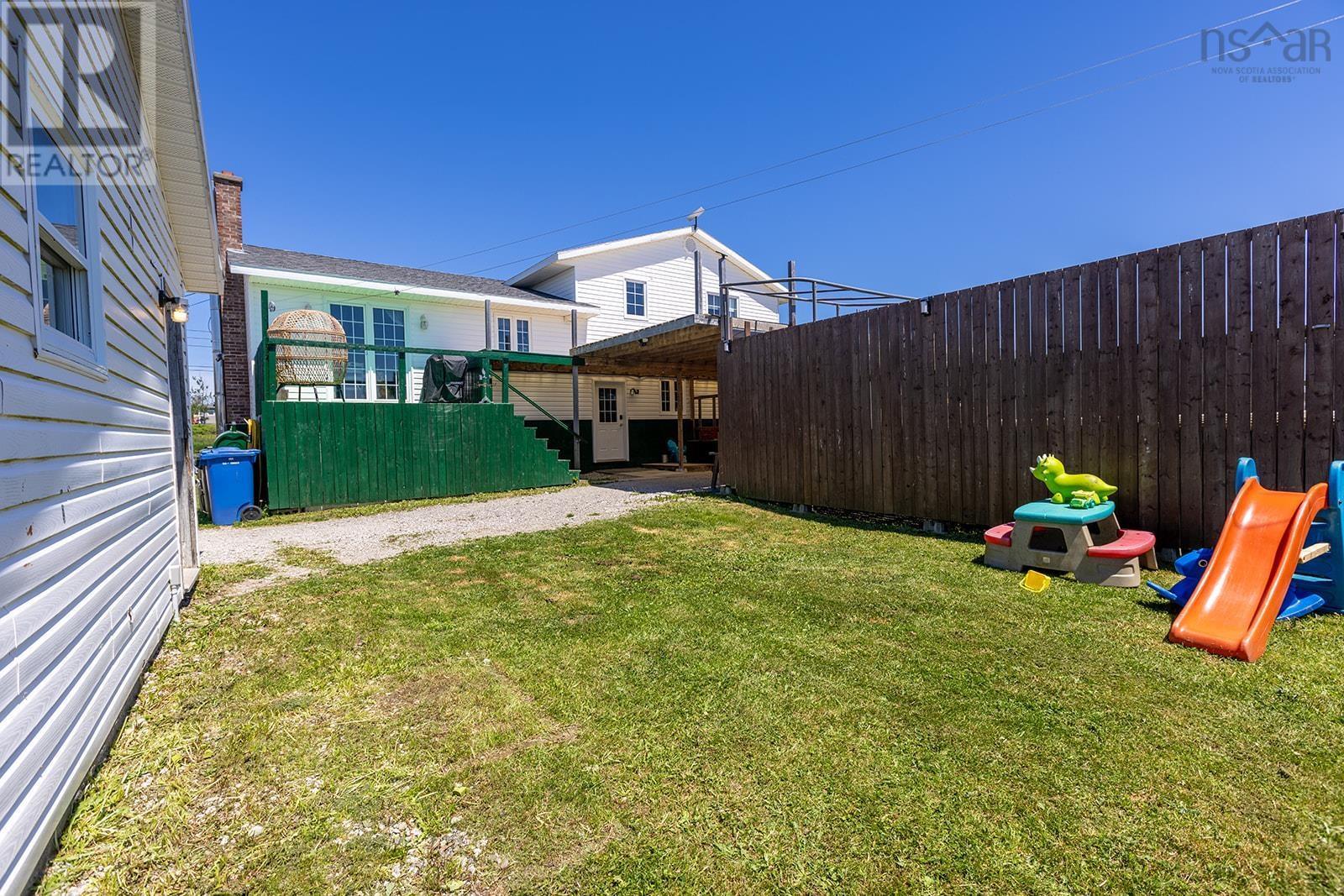 70 Birch Street, Port Morien, Nova Scotia  B1B 1A5 - Photo 6 - 202422251