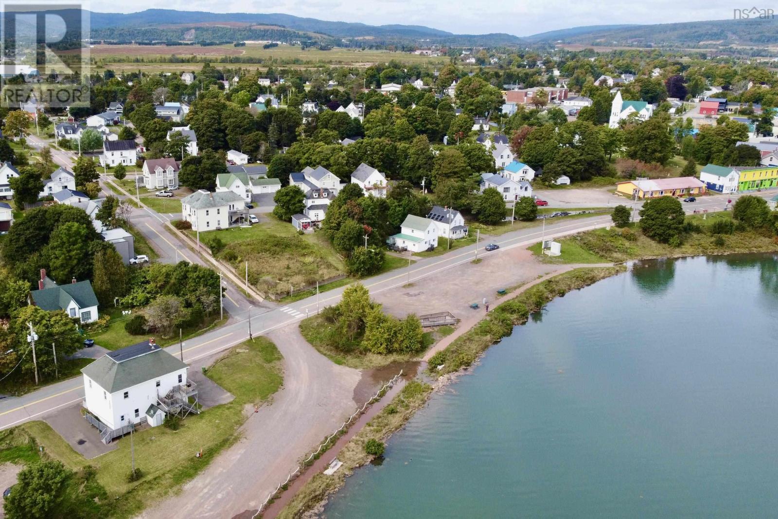 24 Pleasant Street, Parrsboro, Nova Scotia  B0M 1S0 - Photo 48 - 202422814