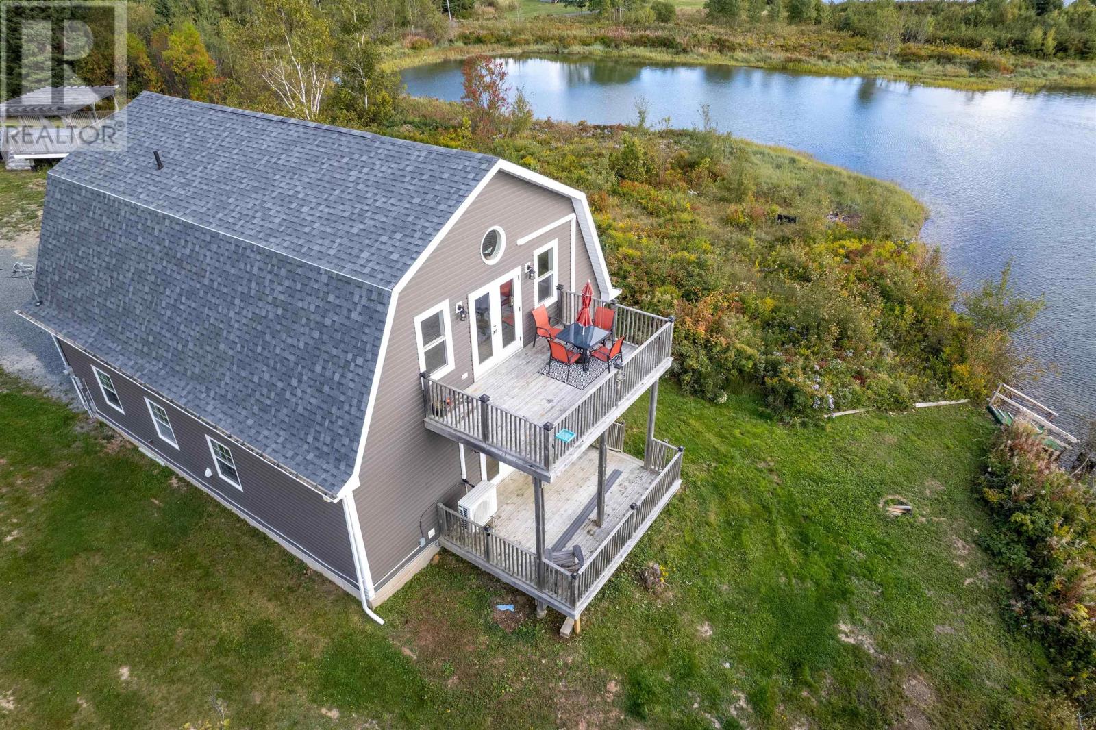 696 Point Aconi Road, Point Aconi, Nova Scotia  B1Y 1Z5 - Photo 12 - 202423123