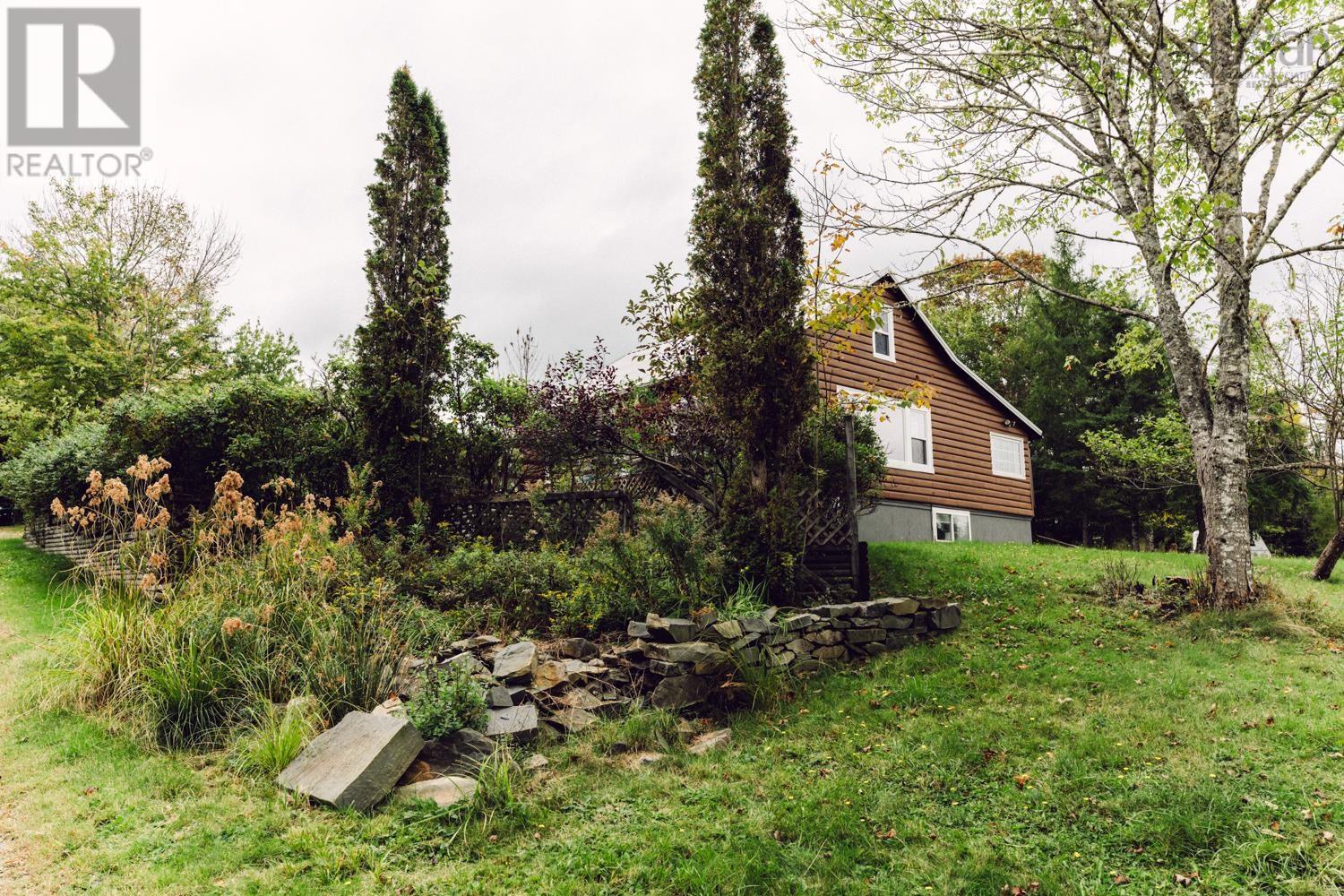 363 Ogilvie Road, Elderbank, Nova Scotia  B0N 1X0 - Photo 43 - 202423444