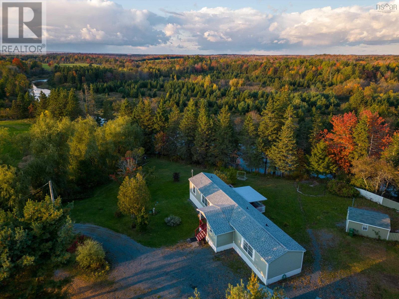 9 Country Lane, Elmsdale, Nova Scotia  B2S 2L9 - Photo 31 - 202423501