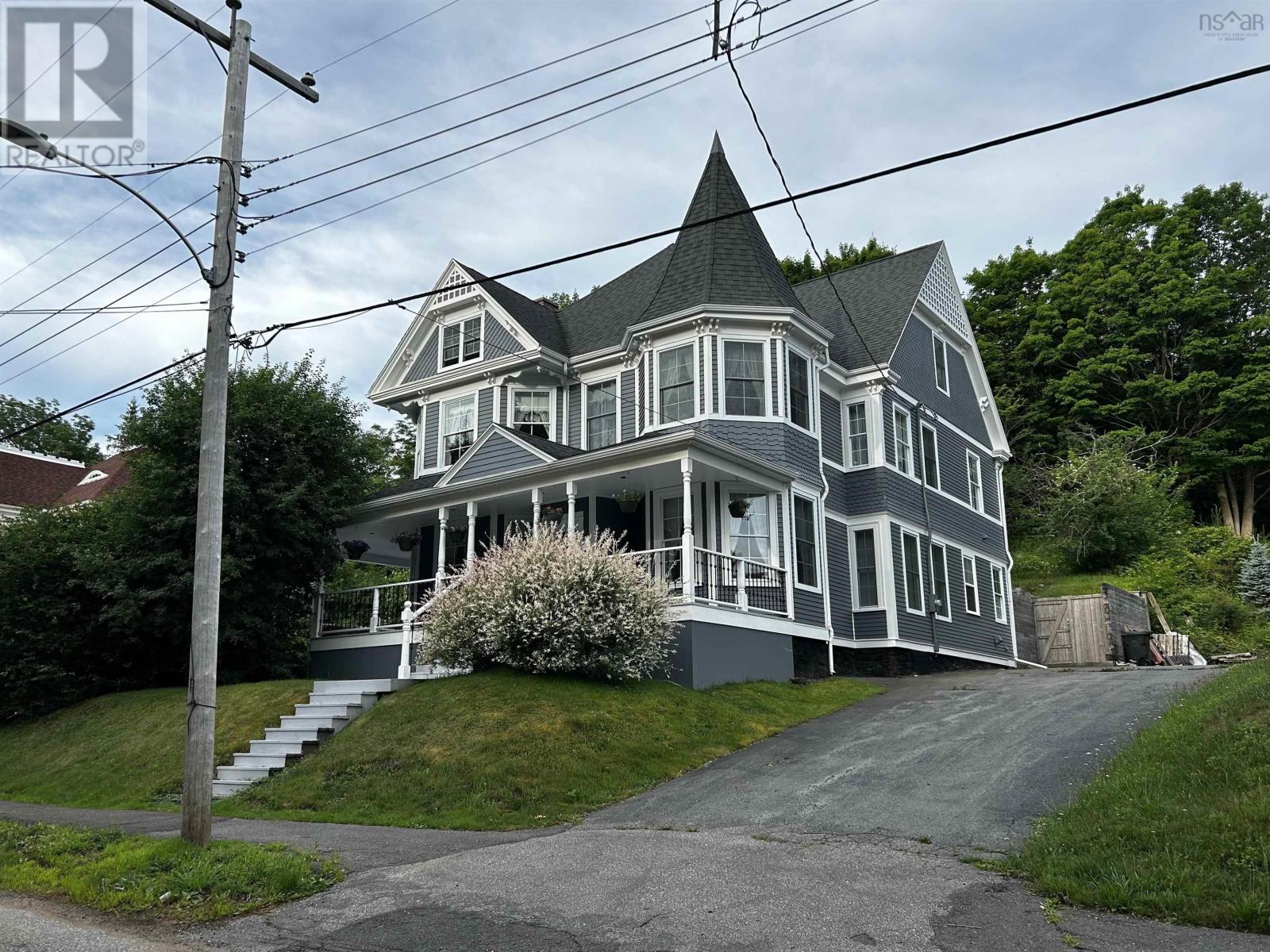 157 Queen Street, Digby, Nova Scotia  B0V 1A0 - Photo 1 - 202423595