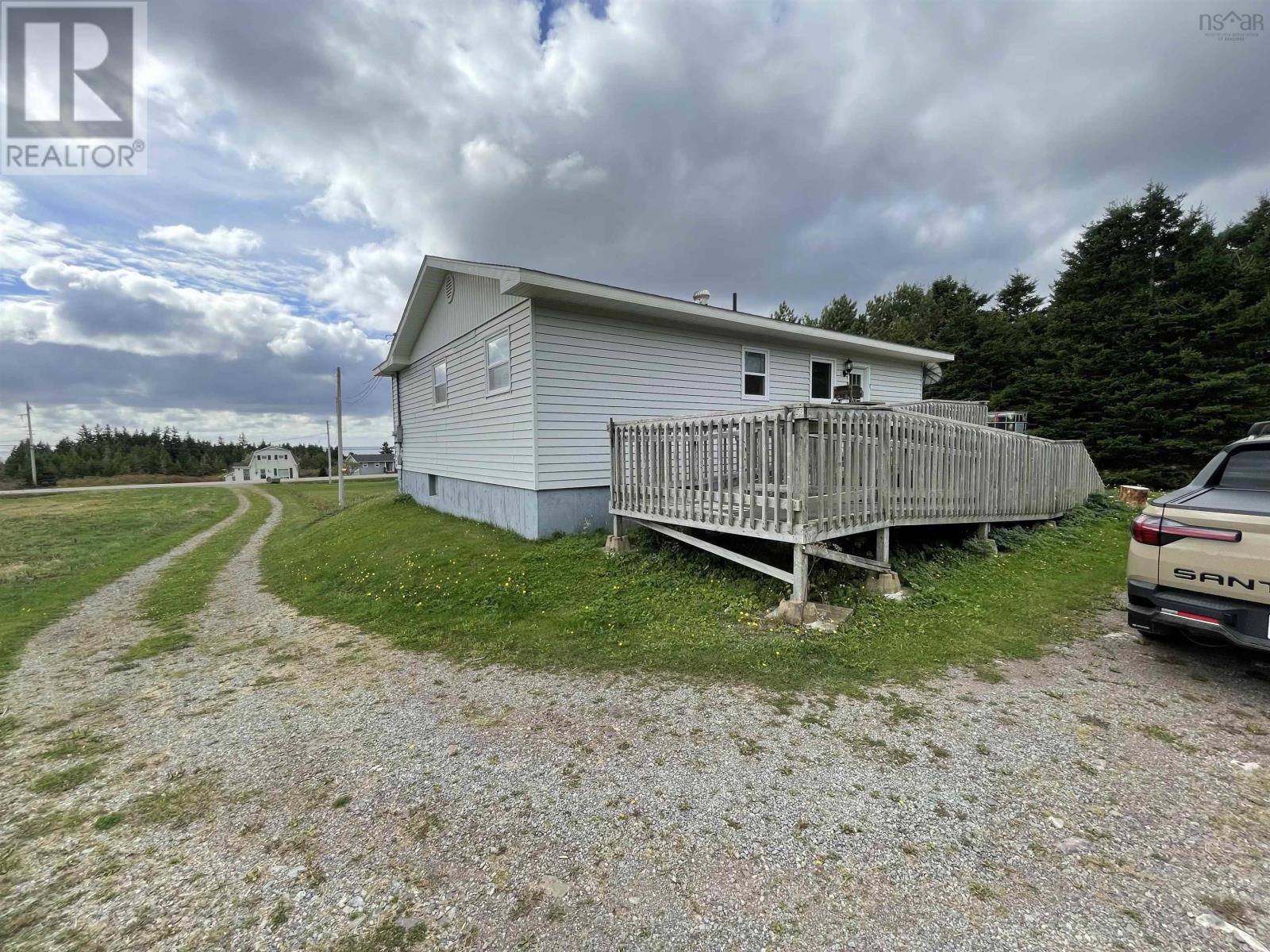 1389 247 Highway, L'ardoise, Nova Scotia  B0E 3B0 - Photo 4 - 202423615