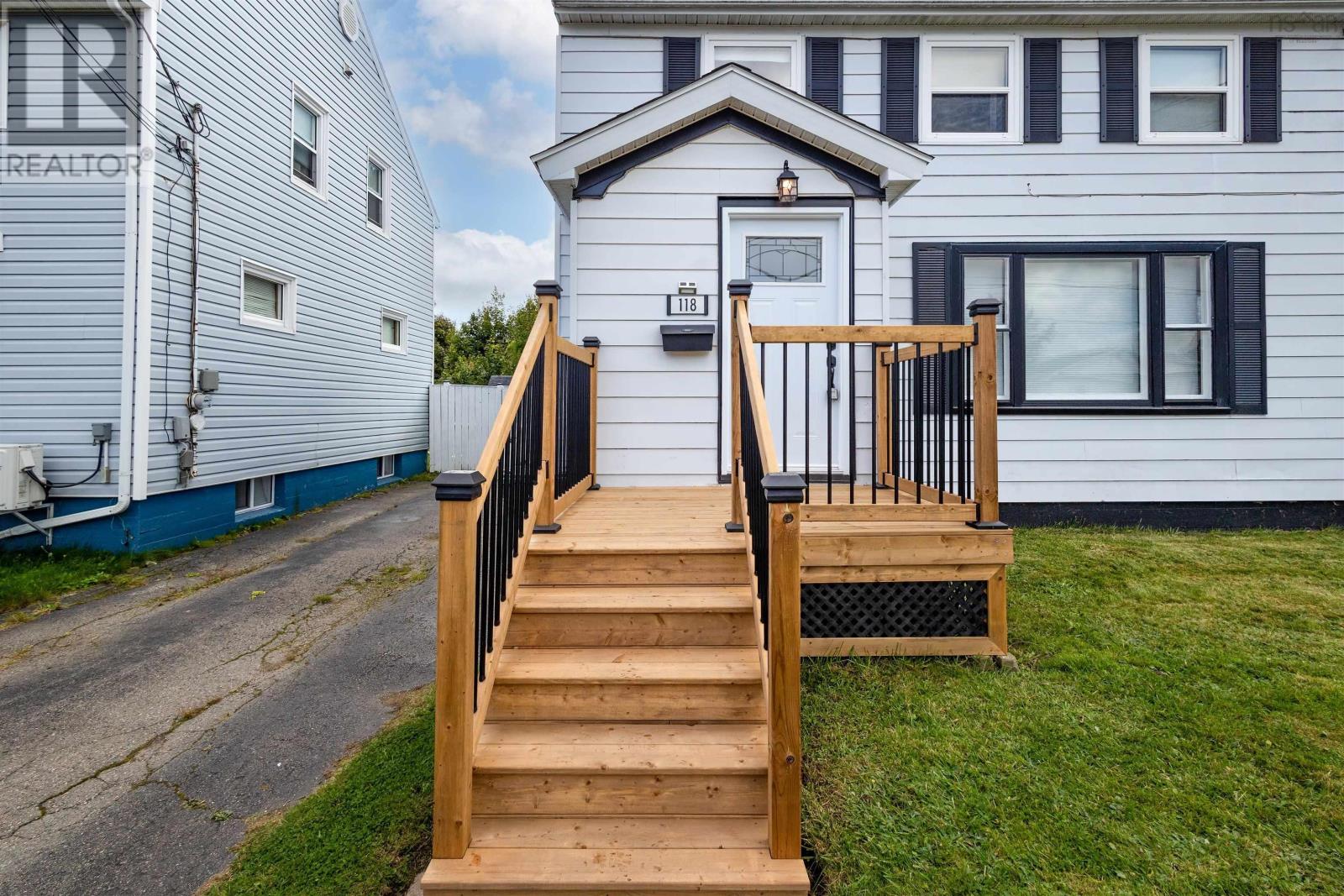 118 Lorne Street, Sydney, Nova Scotia  B1P 4H4 - Photo 3 - 202423894