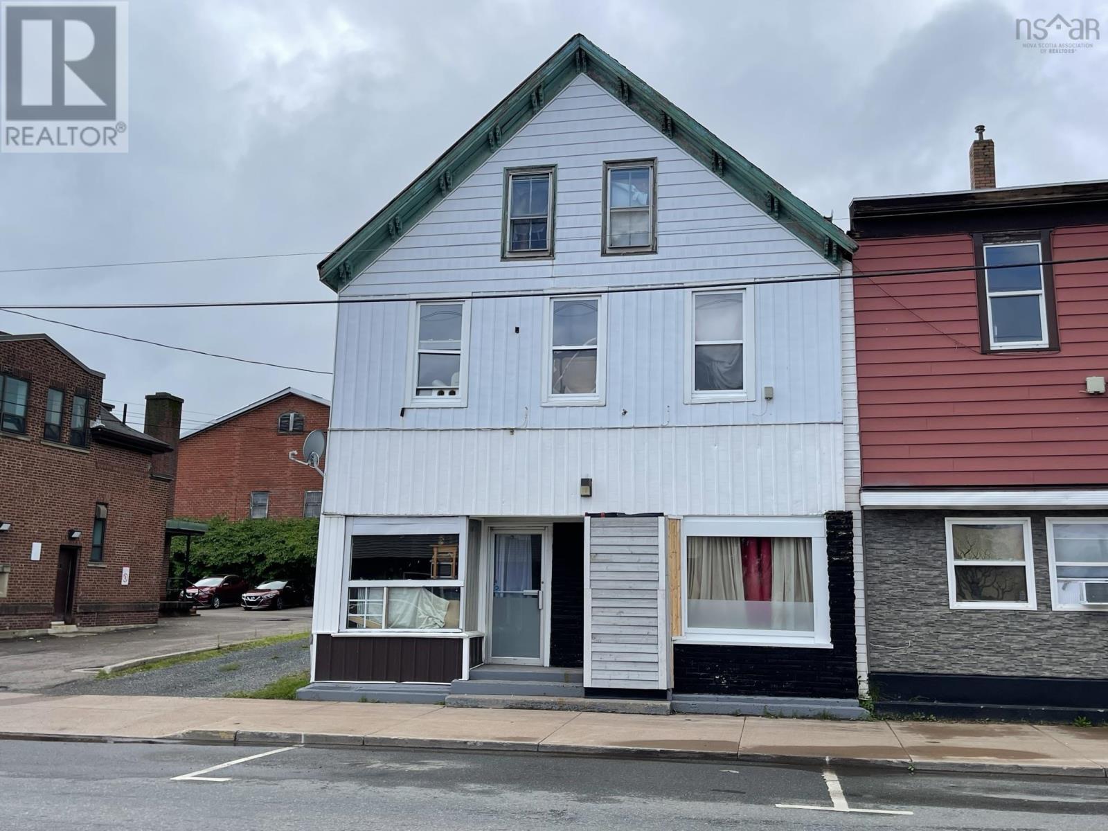 260-262 Foord Street, stellarton, Nova Scotia