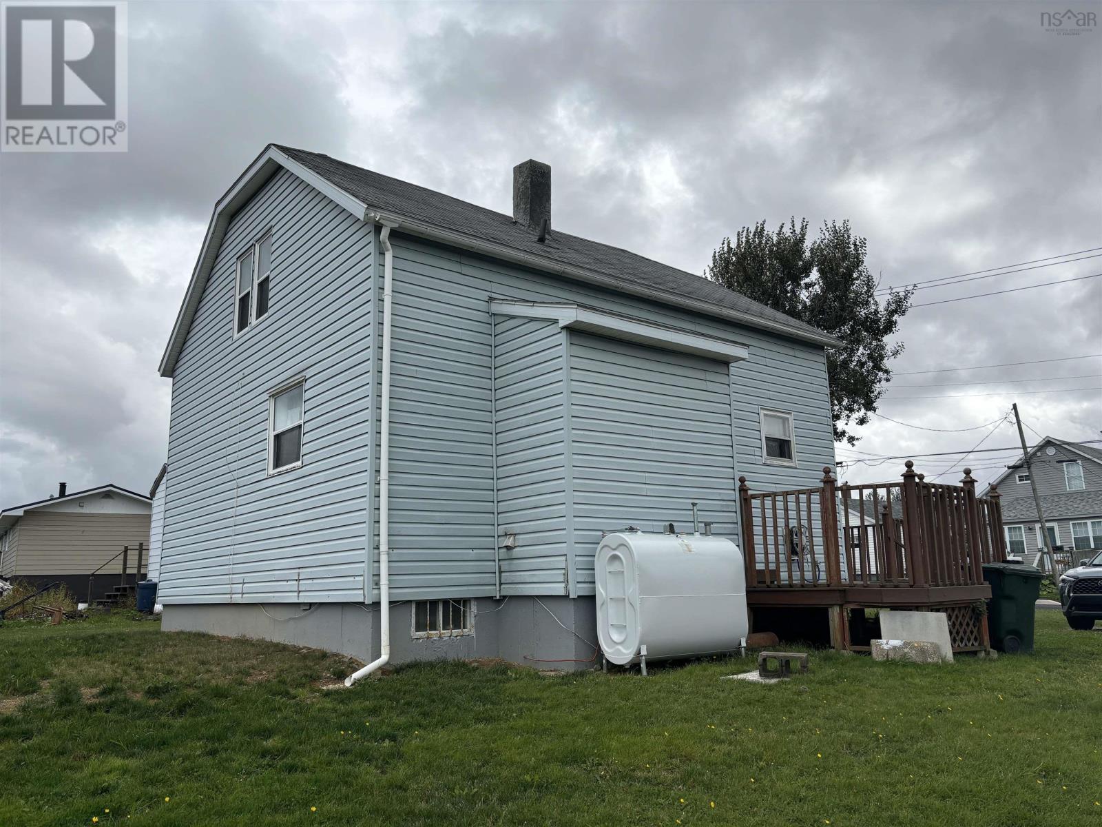 3367 Hinchey Avenue, New Waterford, Nova Scotia  B1H 2L8 - Photo 2 - 202424033