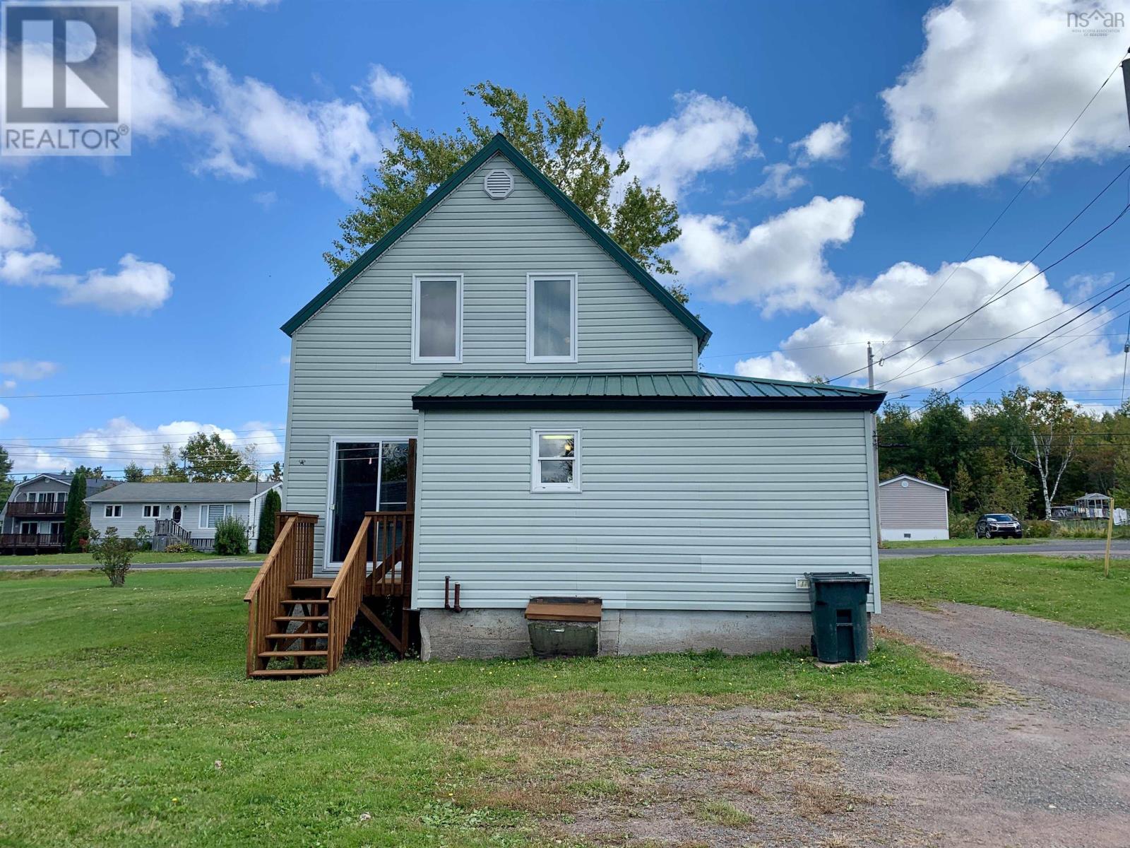 63 Cowan Street, Springhill, Nova Scotia  B0M 1X0 - Photo 5 - 202424067