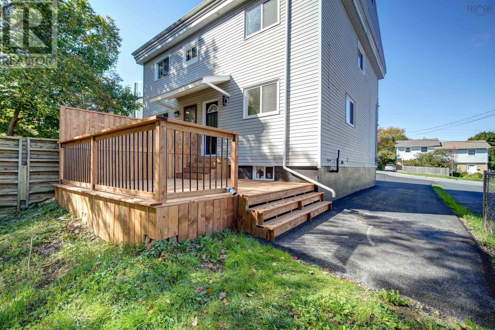 18 Hilden Drive, Halifax, Nova Scotia  B3R 1K2 - Photo 6 - 202424500