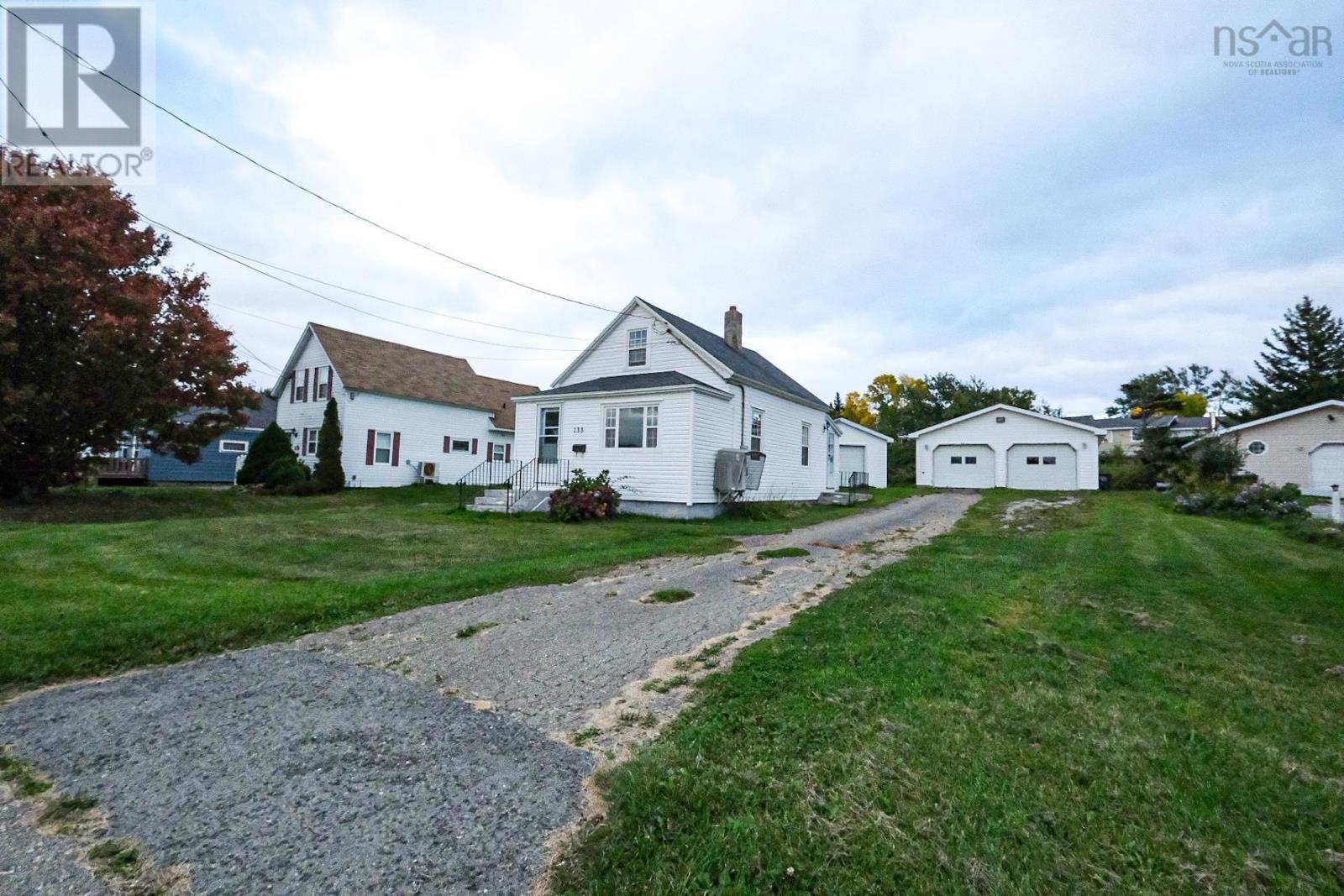 133 Crescent Street, Sydney Mines, Nova Scotia  B1V 2P5 - Photo 5 - 202424546