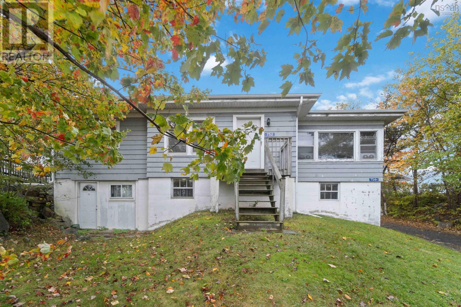 752/754 St Margarets Bay Road, Armdale, Nova Scotia  B3N 1K7 - Photo 3 - 202424550