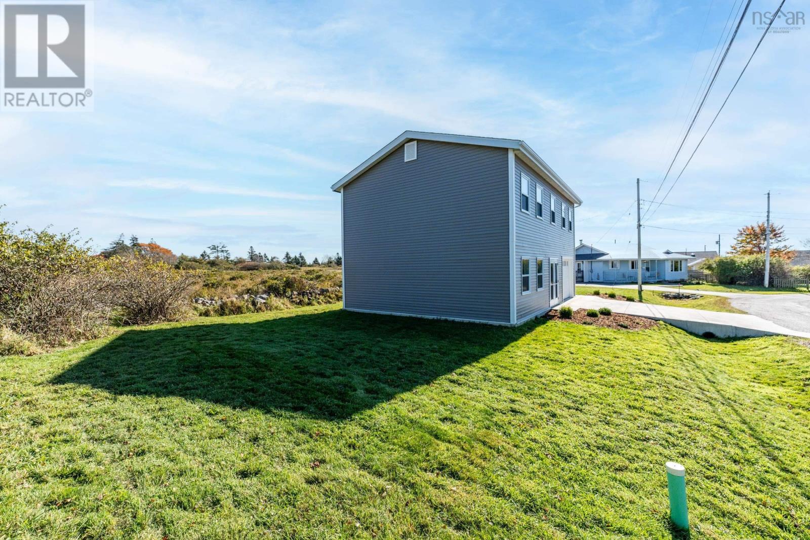 17 Hood Crescent, Yarmouth, Nova Scotia  B5A 4H6 - Photo 7 - 202424938