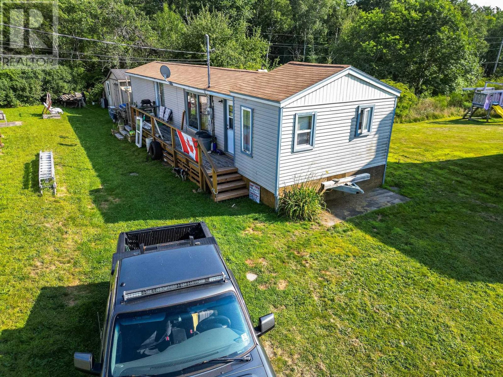 16 Commission Street, Shelburne, Nova Scotia  B0T 1W0 - Photo 4 - 202425053