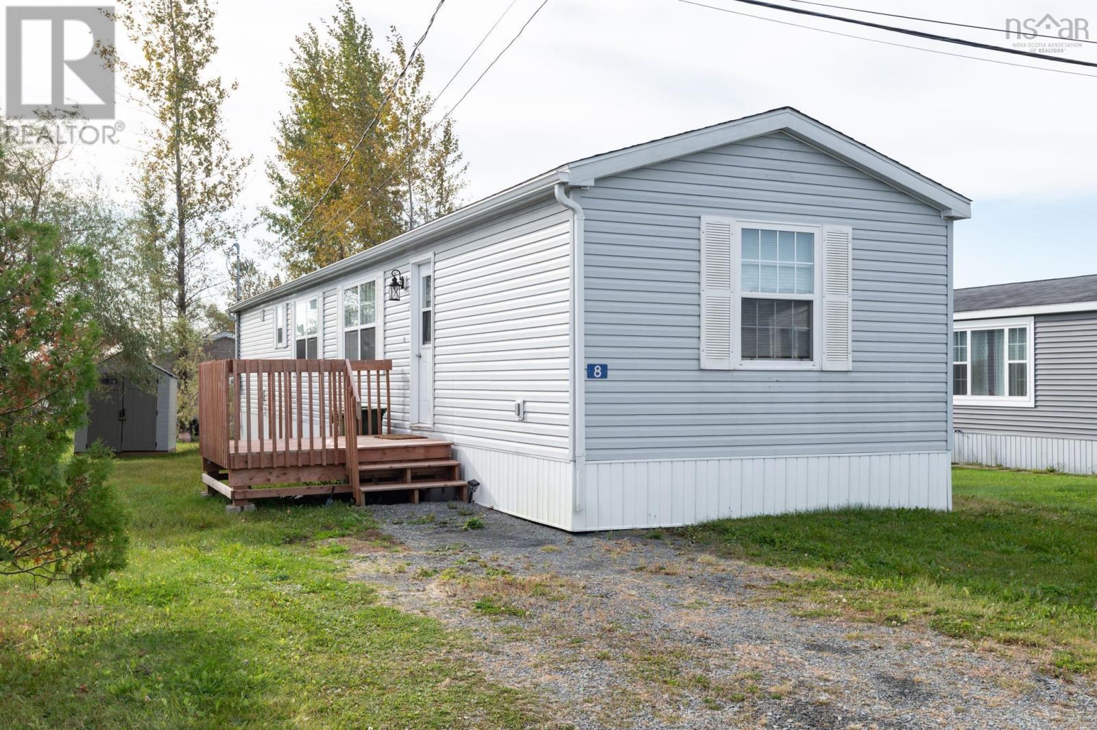 8 Owen Avenue, south uniacke, Nova Scotia