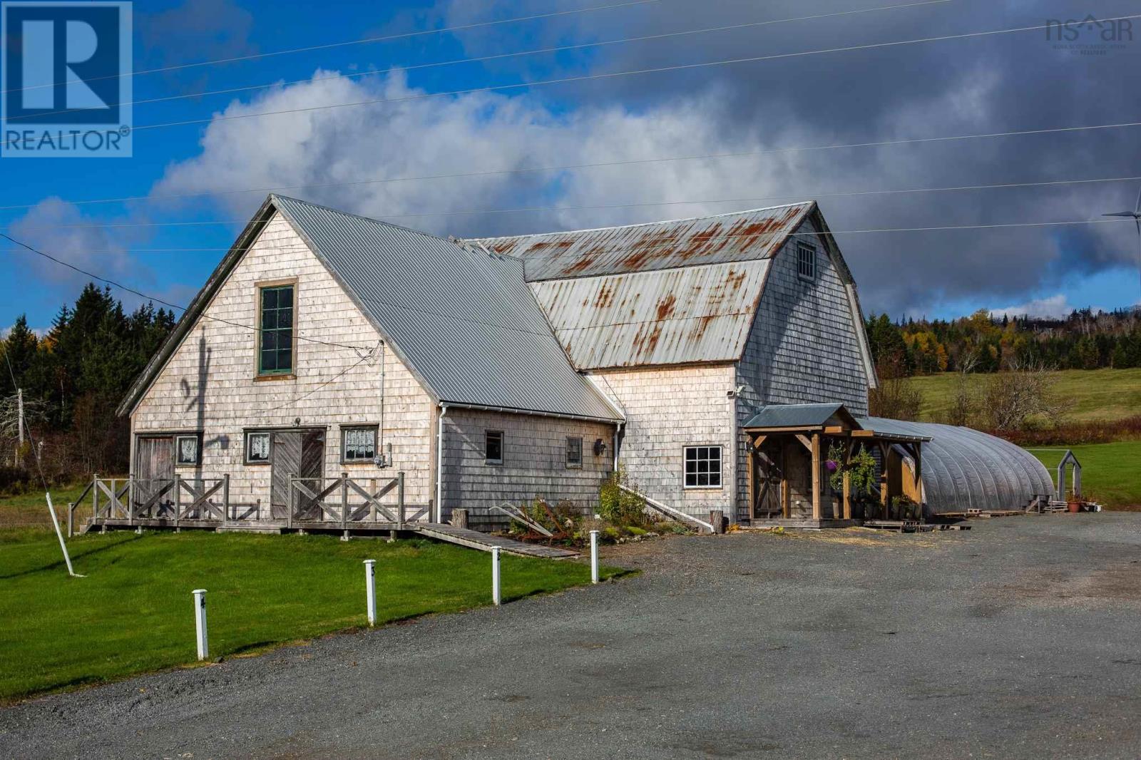 1817 Highway 205, Baddeck, Baddeck Bay, Nova Scotia  B0E 1B0 - Photo 4 - 202425377