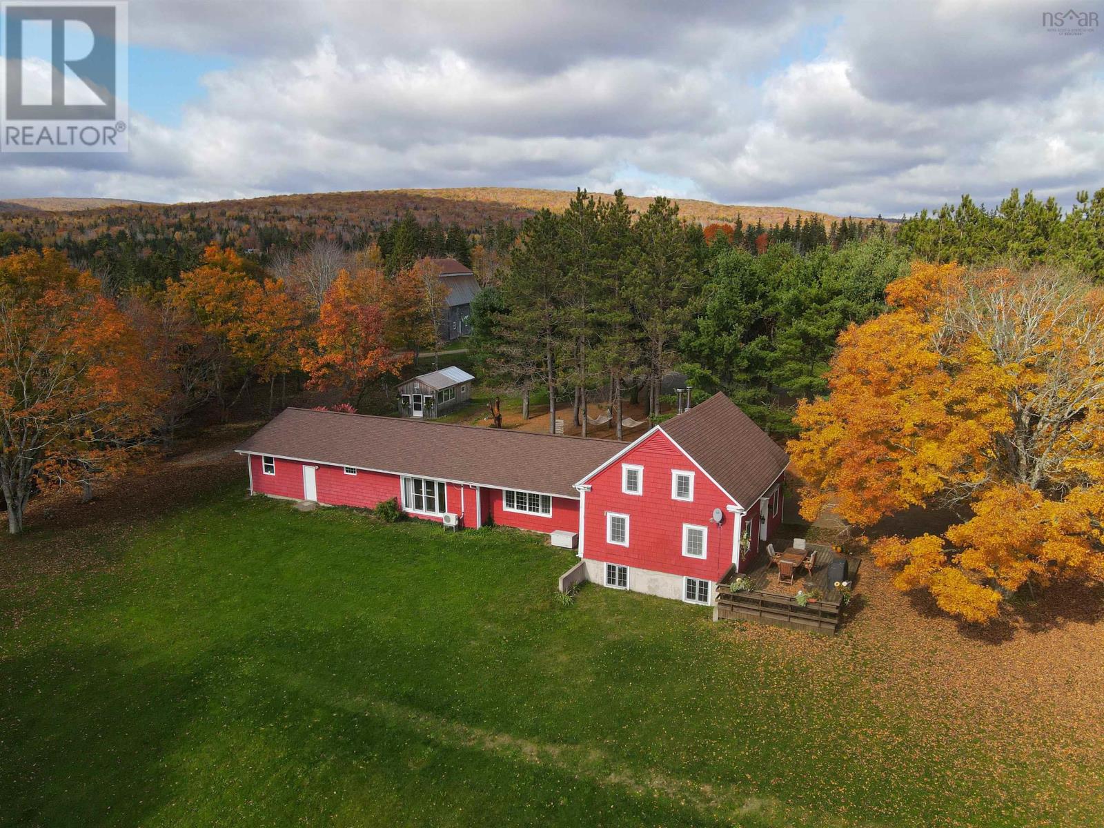 2639 Cabot Trail, Middle River, Nova Scotia  B0E 1B0 - Photo 3 - 202425434