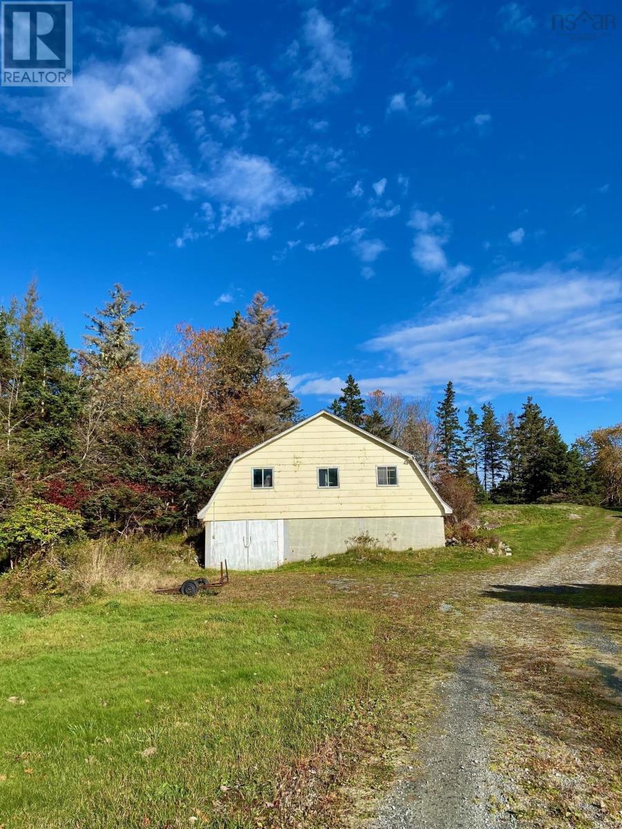 539 Brooklyn Shore Road, Brooklyn, Nova Scotia  B0J 1H0 - Photo 2 - 202425487