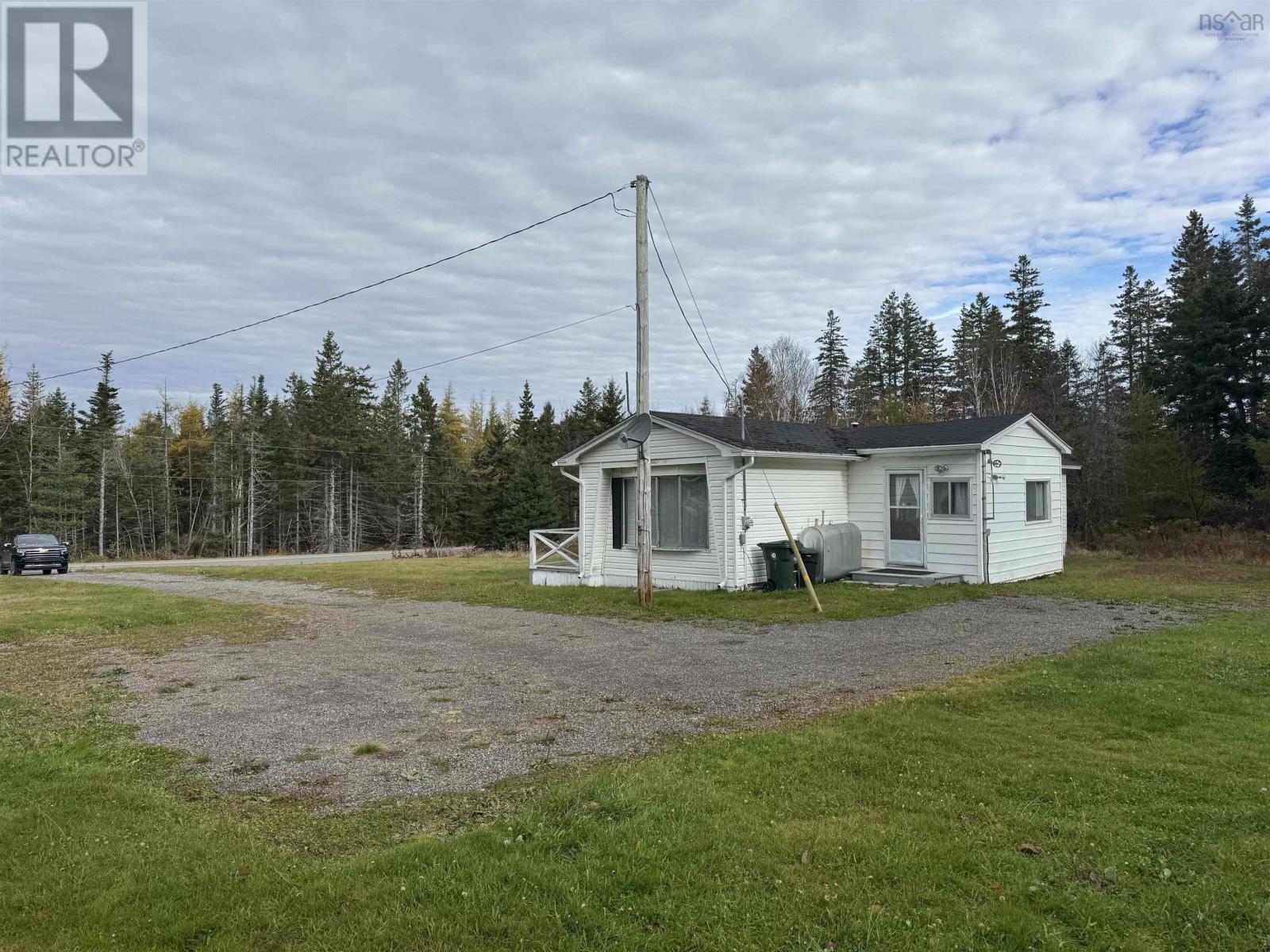 1023 Front Lake Road, Caribou Marsh, Nova Scotia  B1M 1B4 - Photo 6 - 202425730