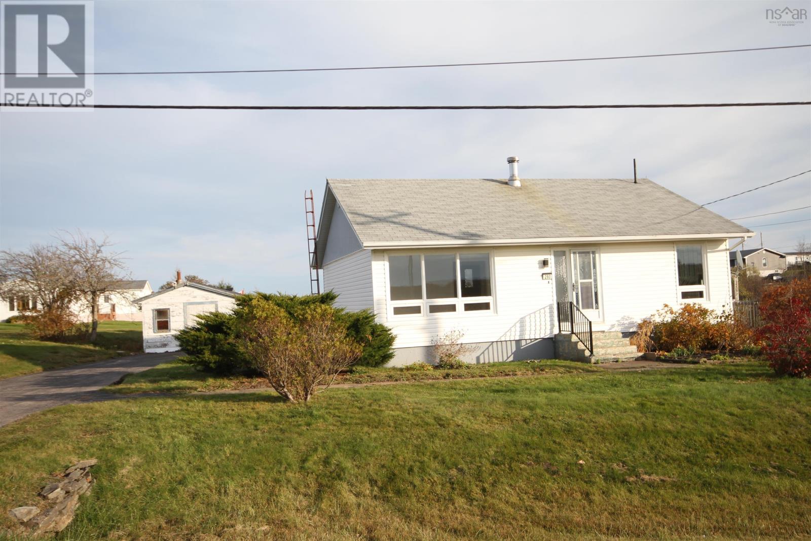 293 Highway 320, Louisdale, Nova Scotia  B0E 1V0 - Photo 2 - 202425765