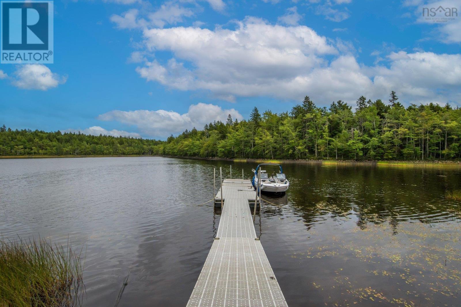 588 Sandwick Drive, Hammonds Plains, Nova Scotia  B4B 0H4 - Photo 11 - 202425795