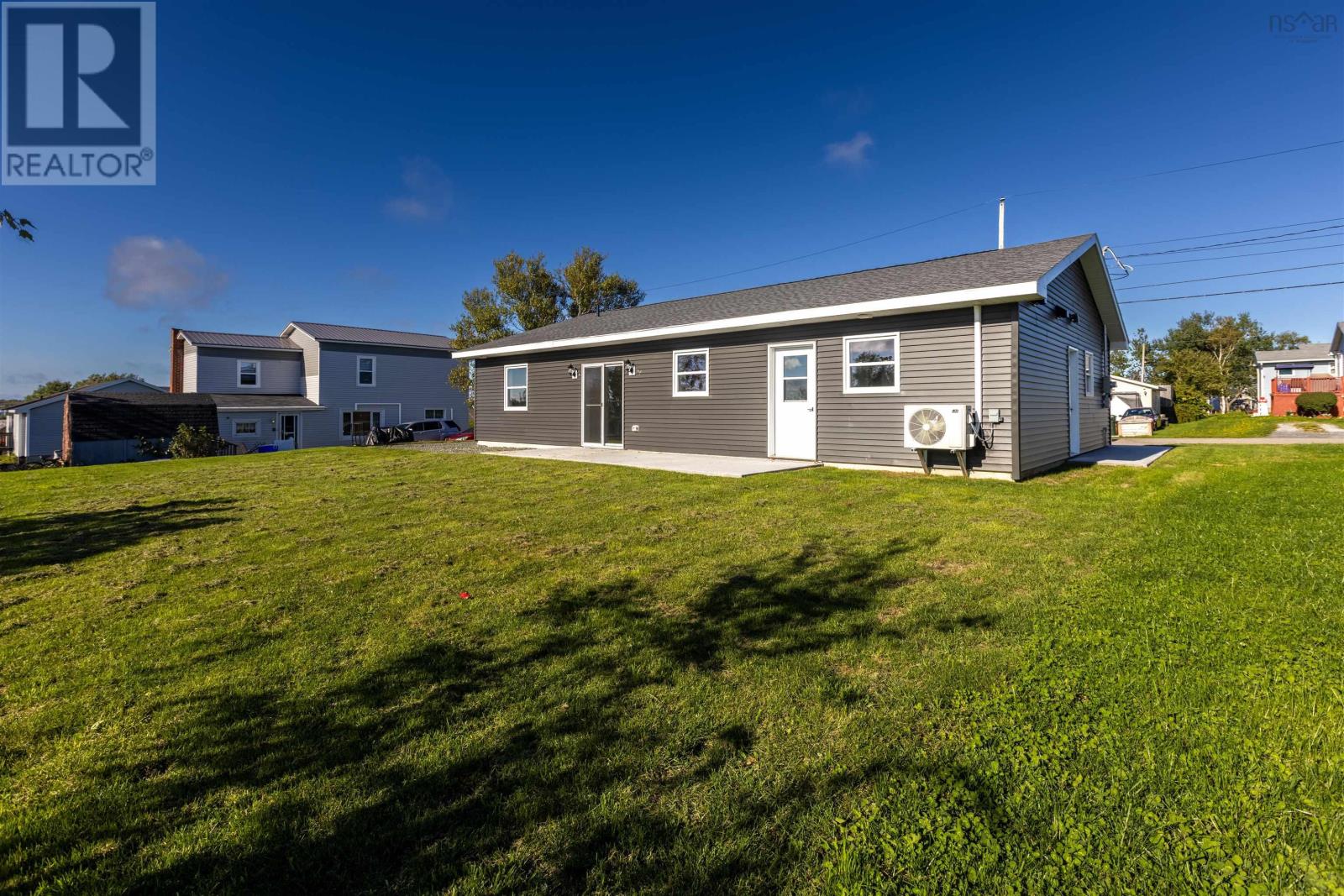 17 Maxie Street, Glace Bay, Nova Scotia  B1A 2E3 - Photo 6 - 202425959