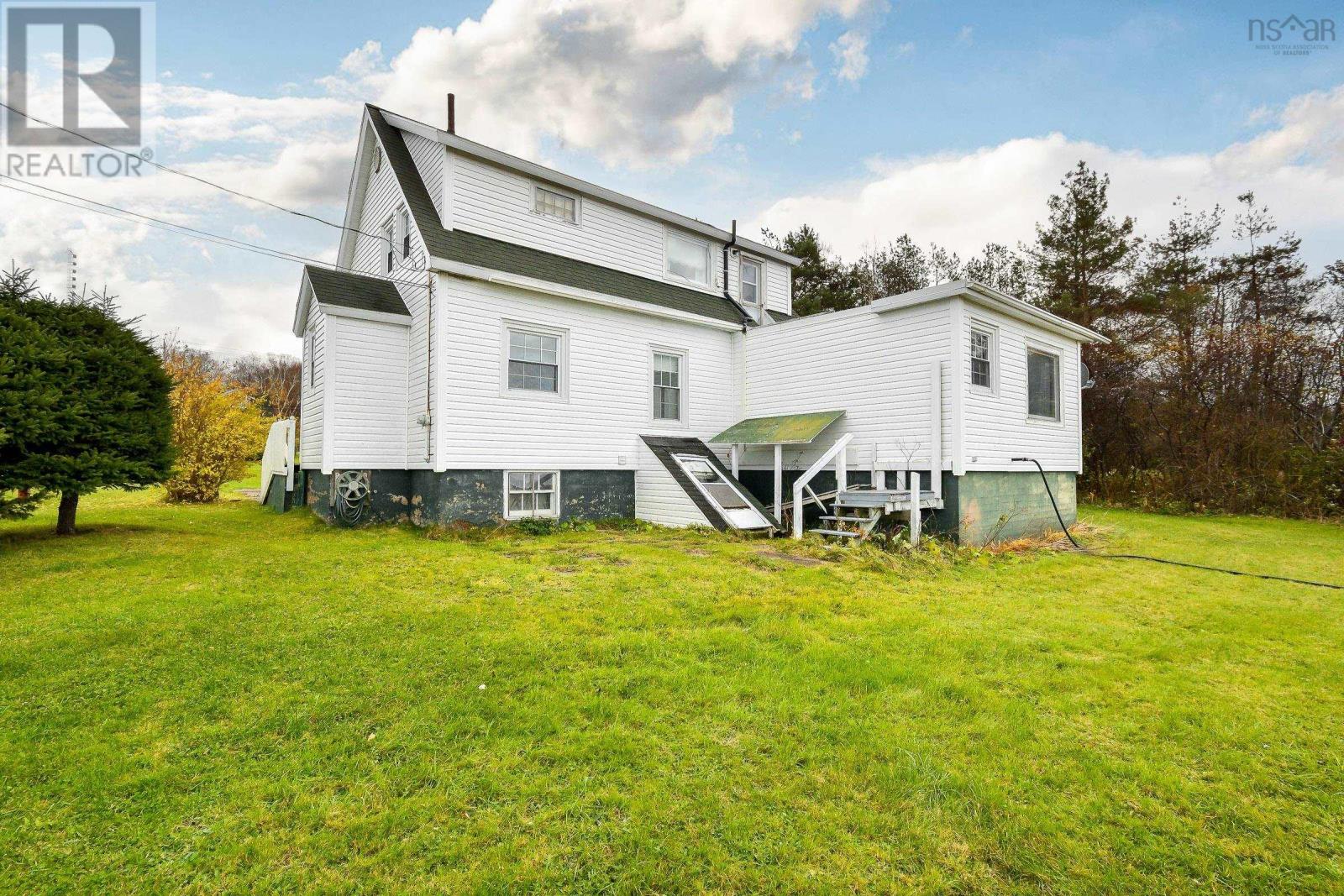 1883 New Waterford Highway, South Bar, Nova Scotia  B1N 3H4 - Photo 41 - 202425993