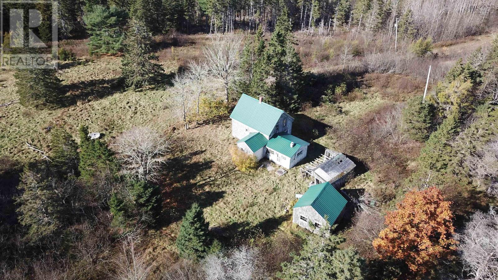 295 Gate Road, Elderbank, Nova Scotia  B0N 1K0 - Photo 14 - 202426029