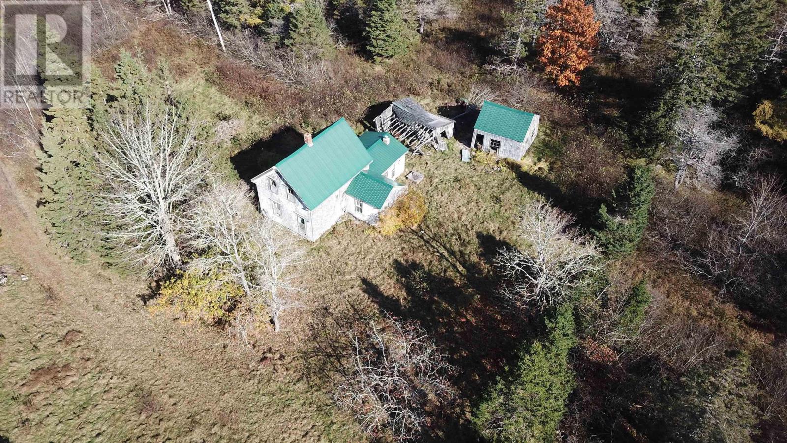 295 Gate Road, Elderbank, Nova Scotia  B0N 1K0 - Photo 18 - 202426029