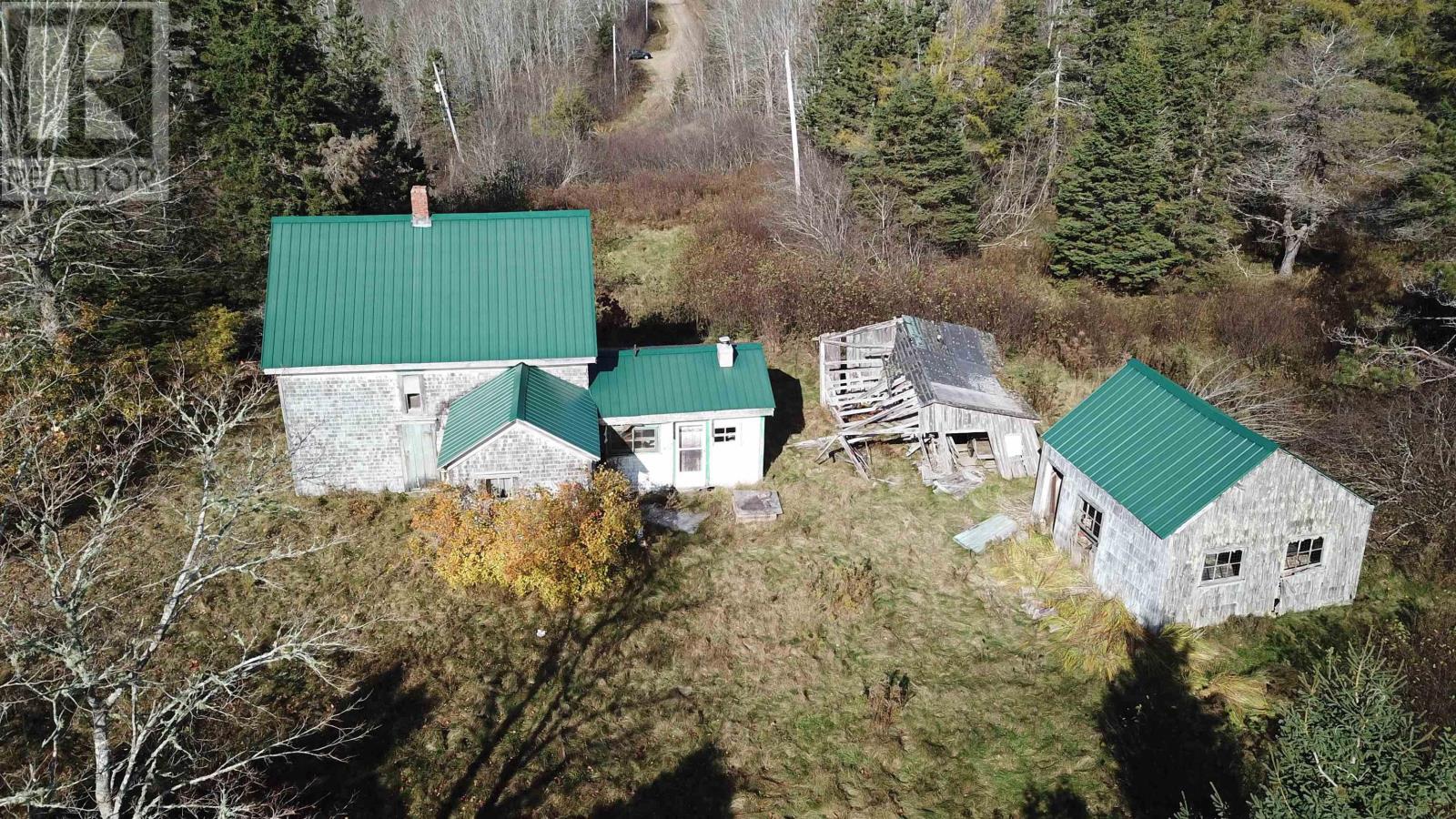 295 Gate Road, Elderbank, Nova Scotia  B0N 1K0 - Photo 20 - 202426029