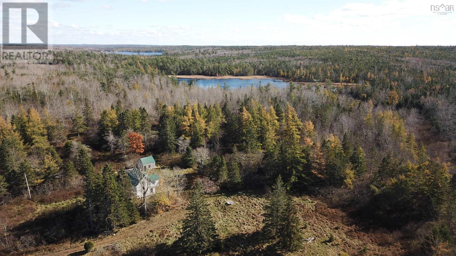 295 Gate Road, Elderbank, Nova Scotia  B0N 1K0 - Photo 5 - 202426029