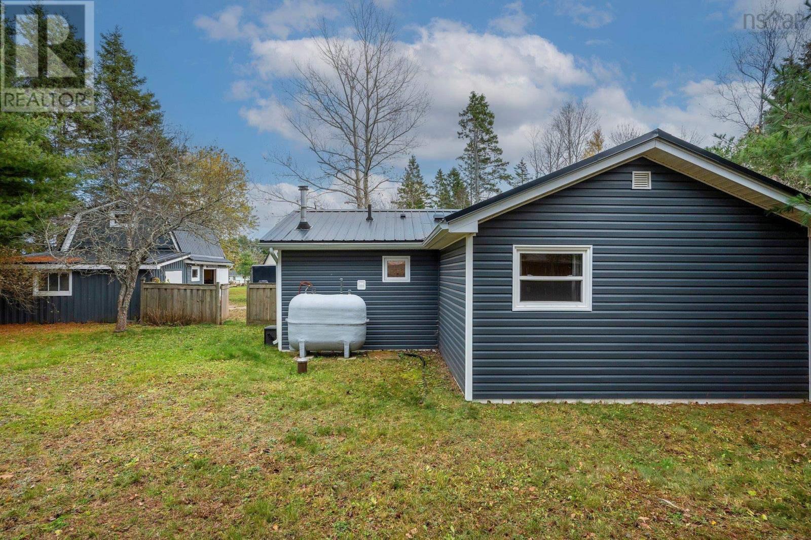 432 Salmon River Road, Valley, Nova Scotia  B6L 4E4 - Photo 42 - 202426043