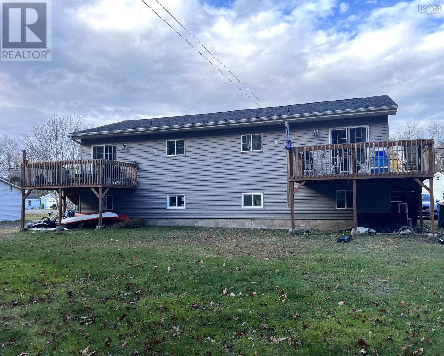 2732-2734 Lovett Road, Coldbrook, Nova Scotia  B4R 1A5 - Photo 11 - 202426165