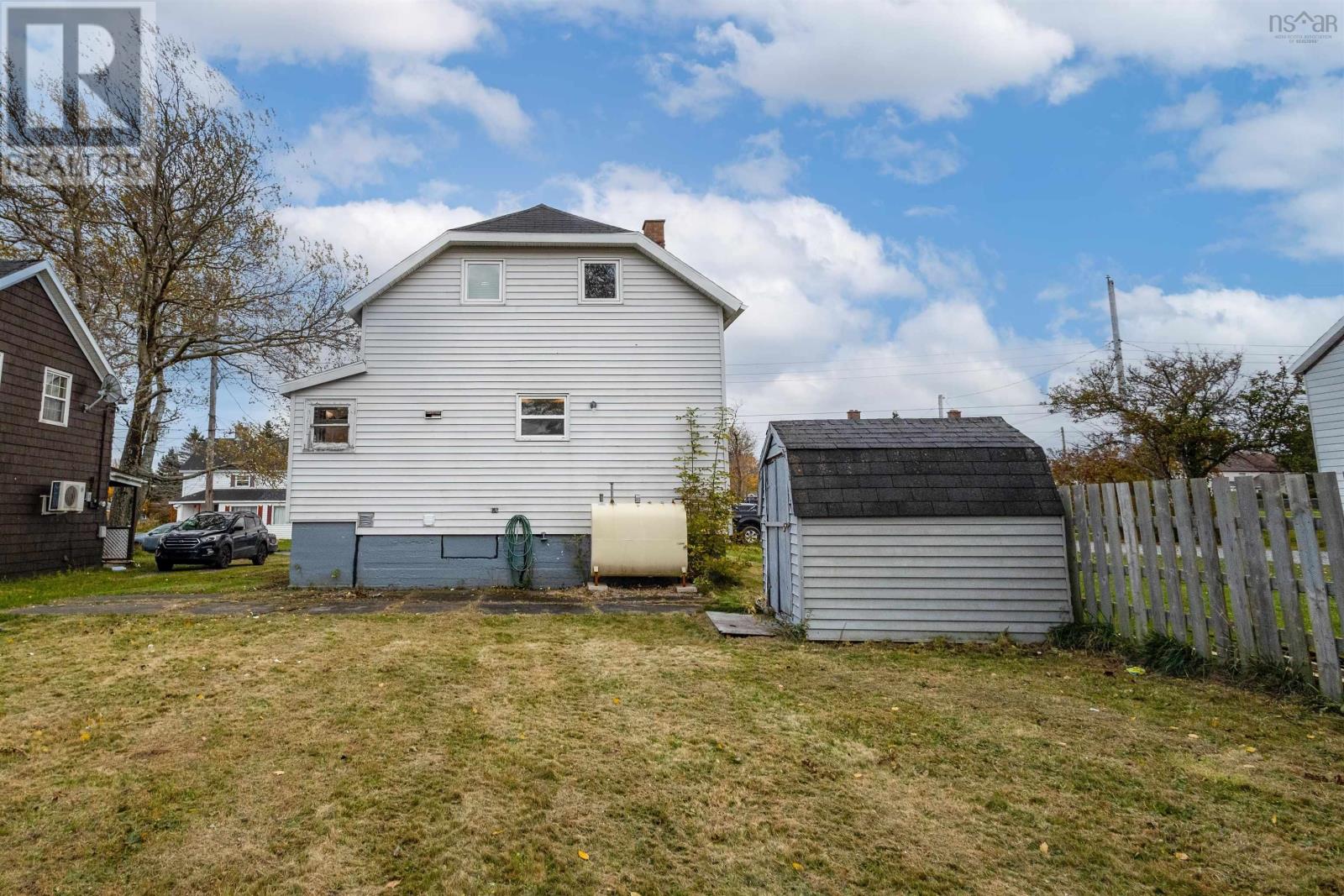 3357 Wood Avenue, New Waterford, Nova Scotia  B1H 1V1 - Photo 5 - 202426169