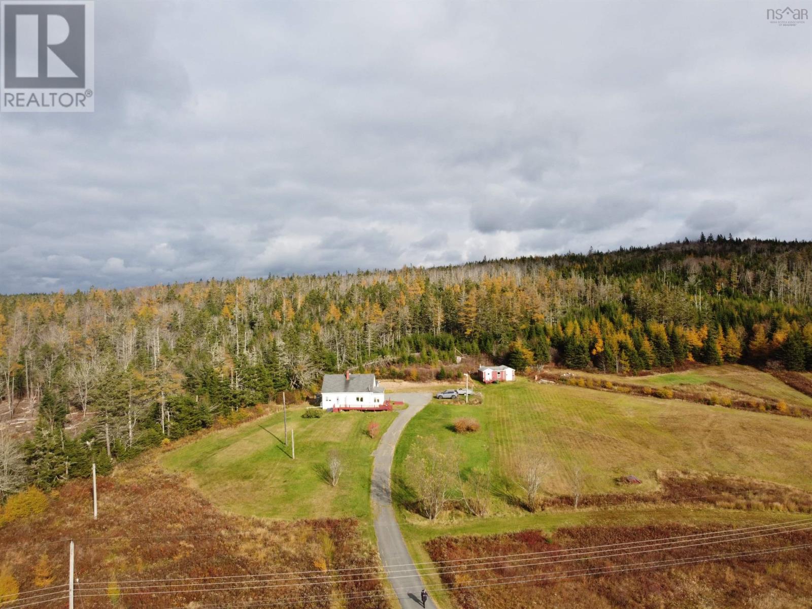 142 Nauglers Settlement Road, Moser River, Nova Scotia  B0J 3B0 - Photo 4 - 202426280