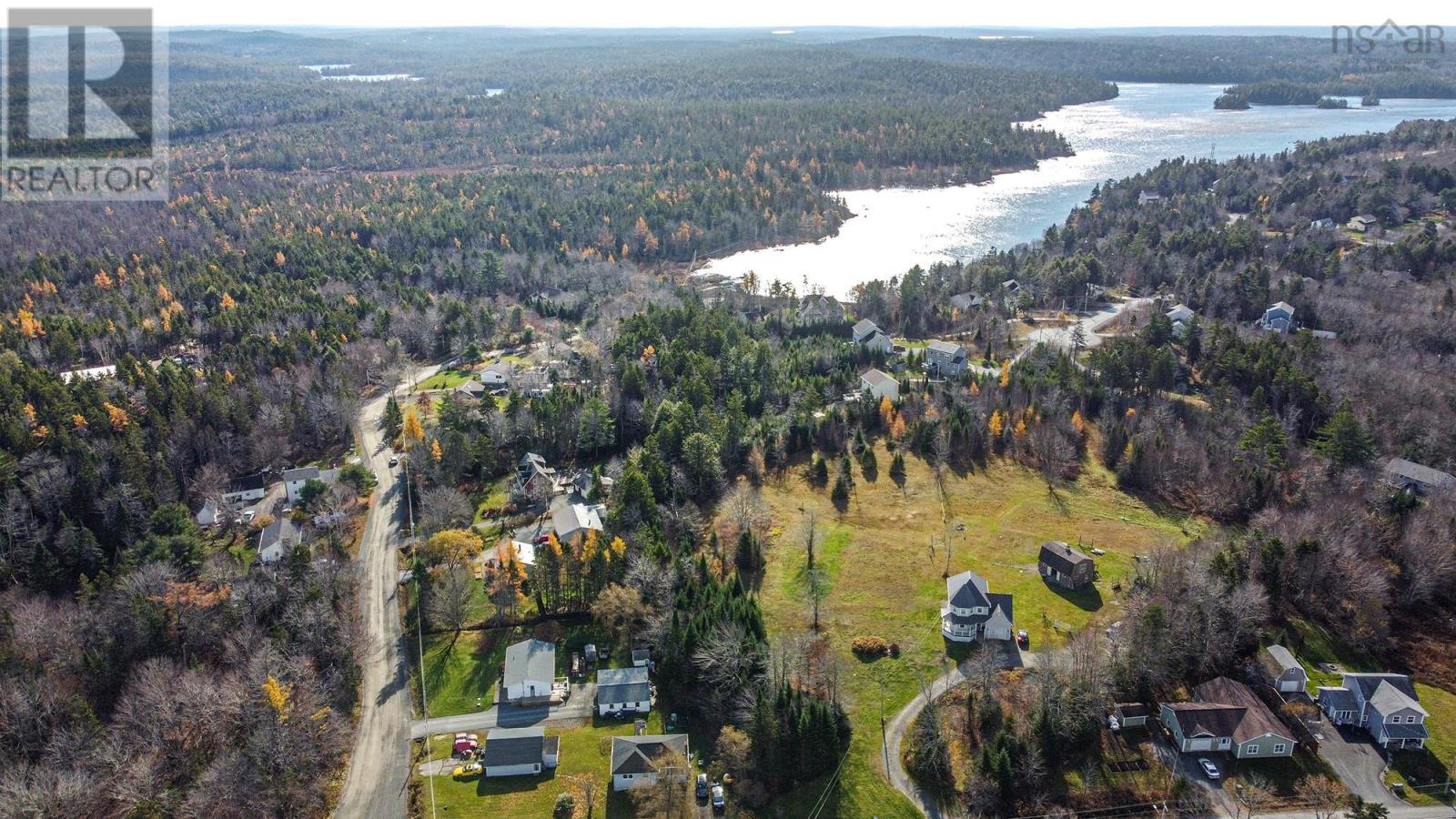 35 Cox Lake Road, Hammonds Plains, Nova Scotia  B3Z 1K7 - Photo 10 - 202426451