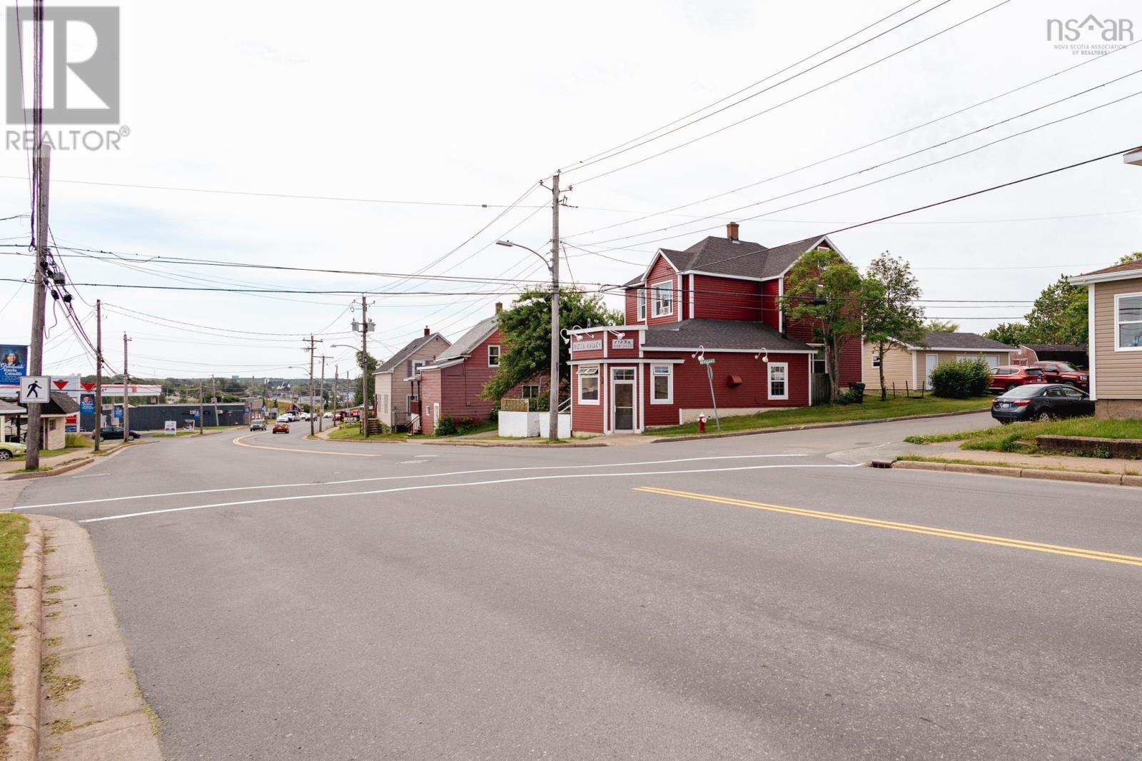 651 Victoria Road, Sydney, Nova Scotia  B1N 1H5 - Photo 3 - 202426579