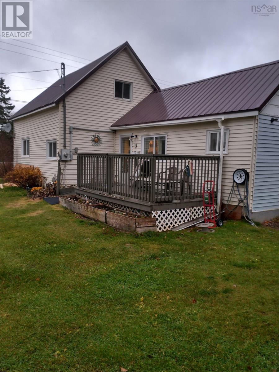 5150 Highway 2, Little Bass River, Nova Scotia  B0M 1B0 - Photo 2 - 202426640