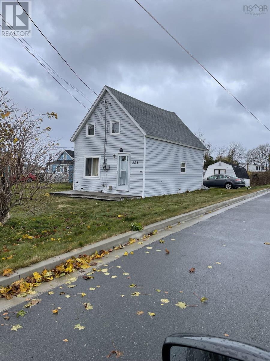 358 Douglas Avenue, Glace Bay, Nova Scotia  B1A 1C4 - Photo 5 - 202426648