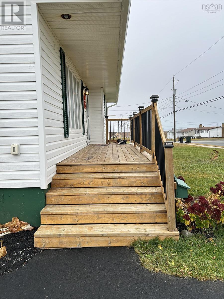 14 Khalsa Drive, Glace Bay, Nova Scotia  B1A 6A1 - Photo 3 - 202426653