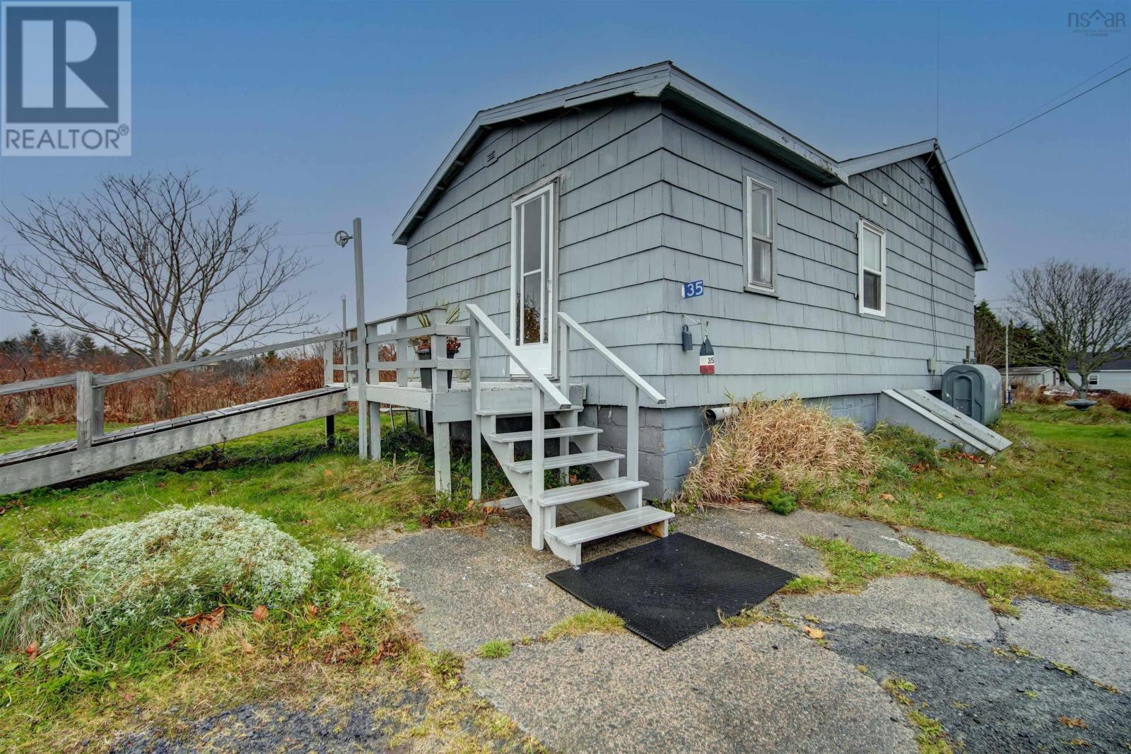 35 Pettipas Road, Terence Bay, Nova Scotia  B3T 1Y4 - Photo 17 - 202426696