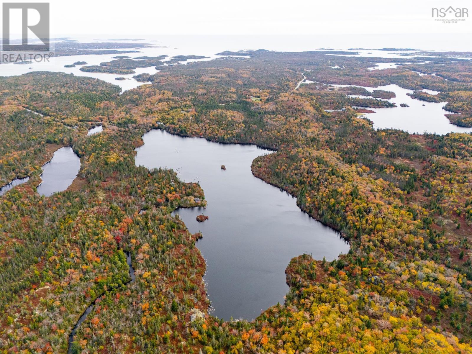 Big Lake Drive, Big Lake, Nova Scotia  B3Z 3X6 - Photo 15 - 202426756