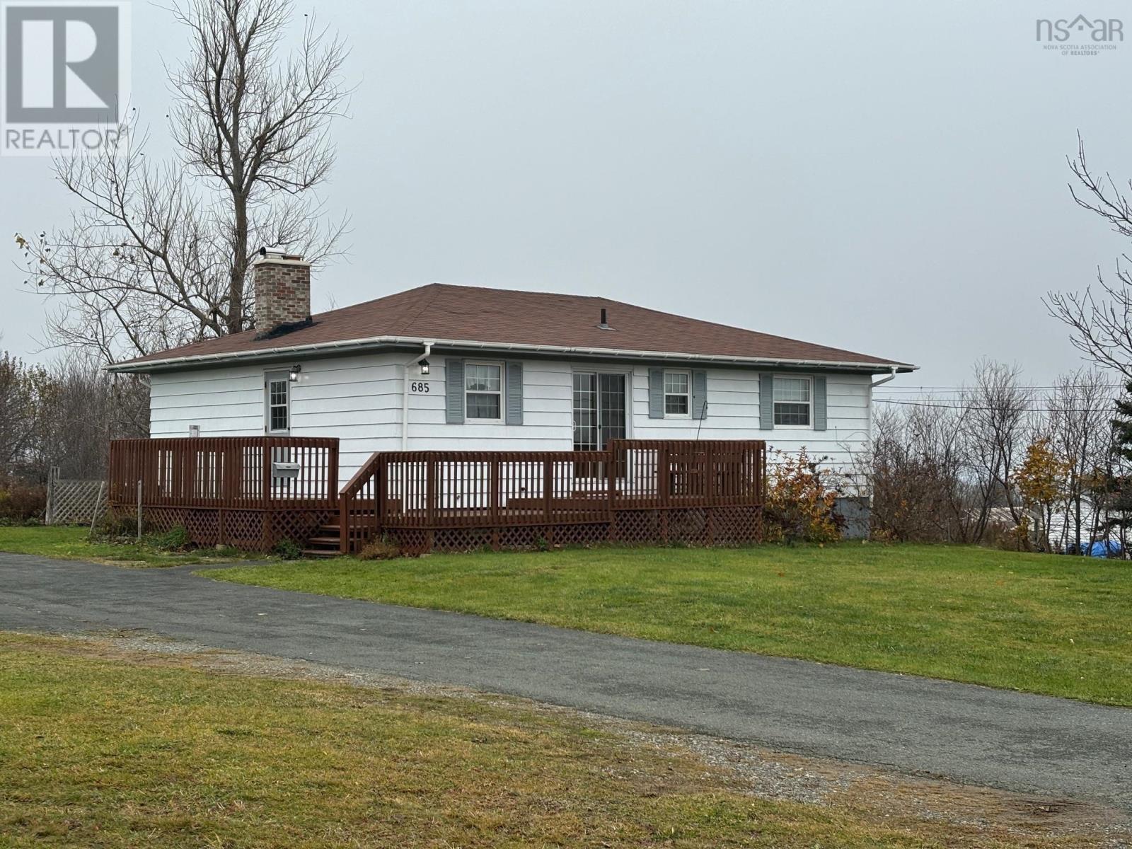 685 Hulmes Lane, New Waterford, Nova Scotia  B1H 4V1 - Photo 2 - 202426770