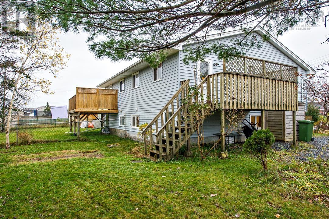 1702 Caldwell Road, Eastern Passage, Nova Scotia  B3G 1C6 - Photo 3 - 202427067