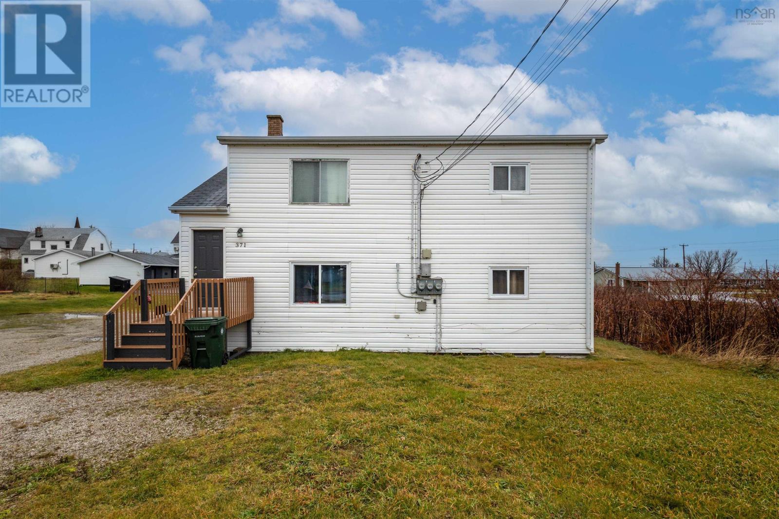 371 Eighth Street, New Waterford, Nova Scotia  B1H 3S6 - Photo 2 - 202427424